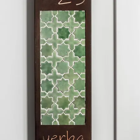 La Casa De Mosaicos 3*